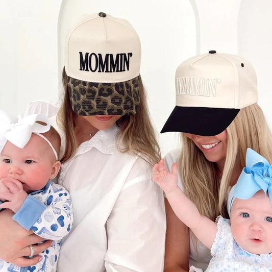 Mommin Trucker Hat for Women Embroidered Mom Baseball Cap Adjustable Canvas Vintage Hat for Casual Wear